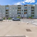 Appartement Di Di Taj With Large Balcony And Bbq