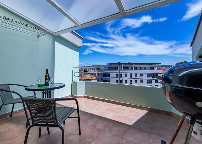 Apartment Di Di Taj With Large Balcony And Bbq *